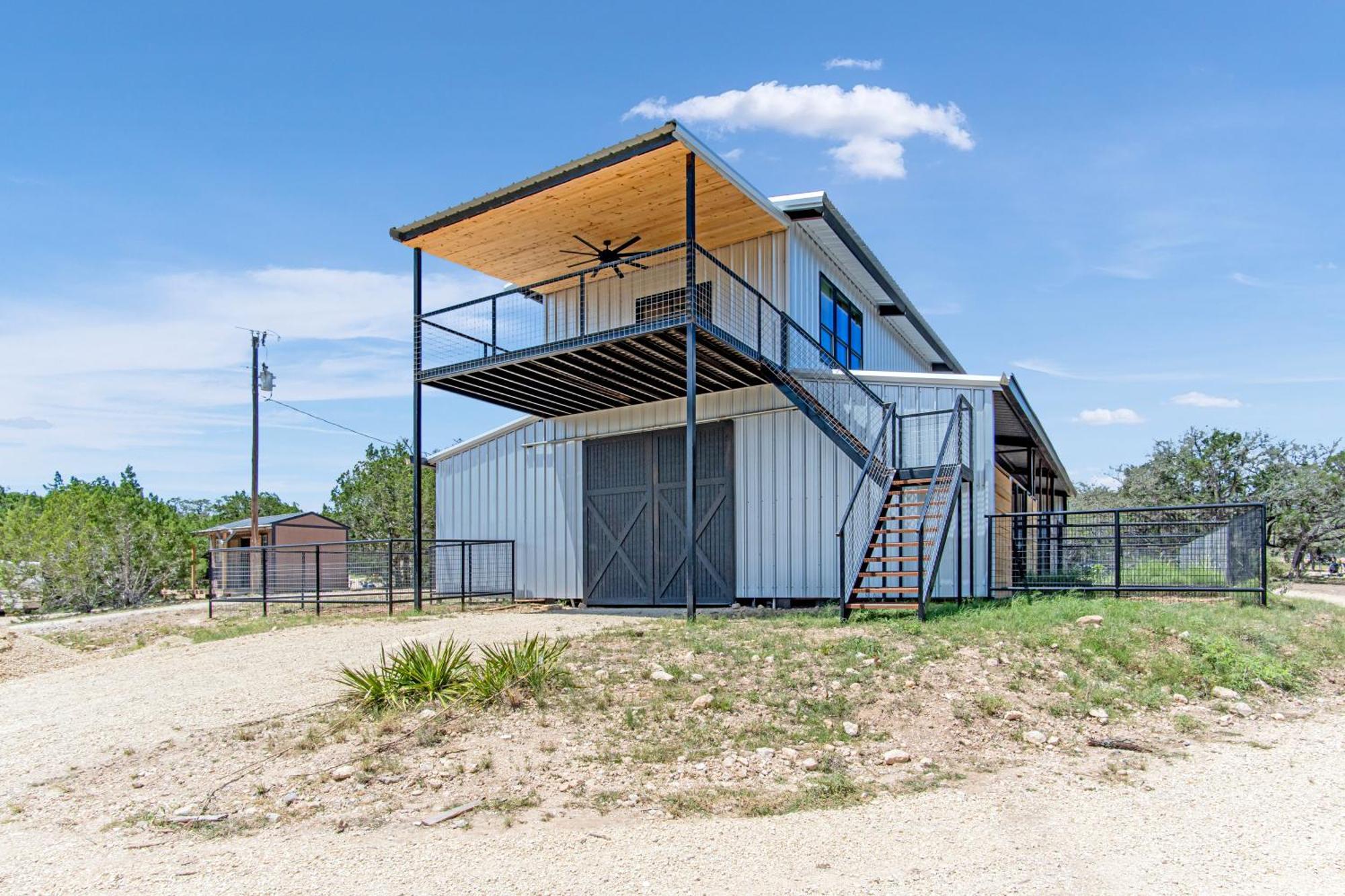 Lucky Star Ranch - Stargazer Otel Tarpley Dış mekan fotoğraf